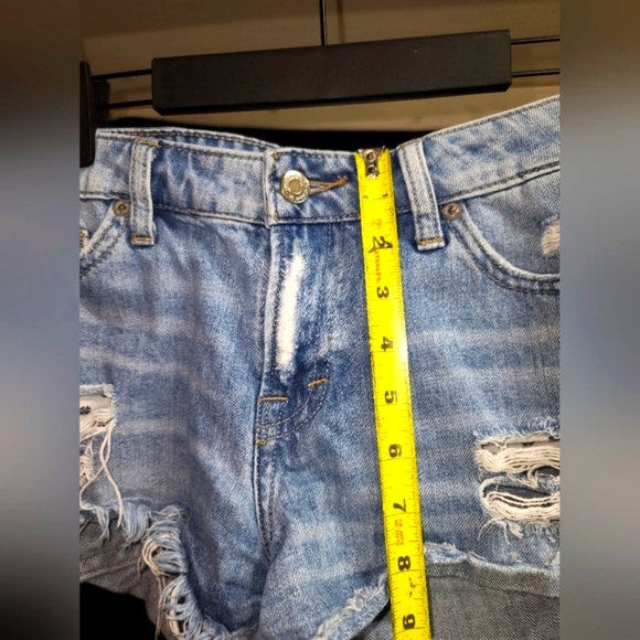 EUC Lucky Brand Light Blue Distressed Jean Shorts - Picture 4 of 5
